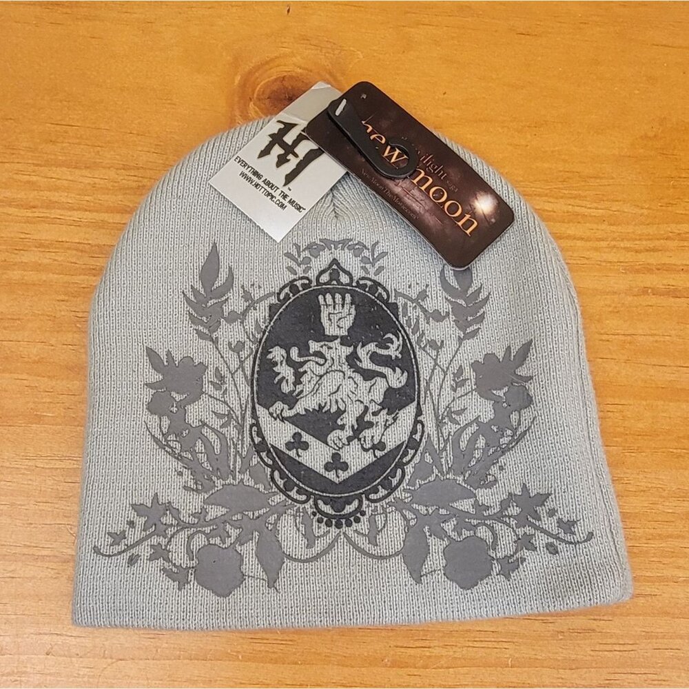 Twilight Saga: New Moon Cullen Crest Beanie